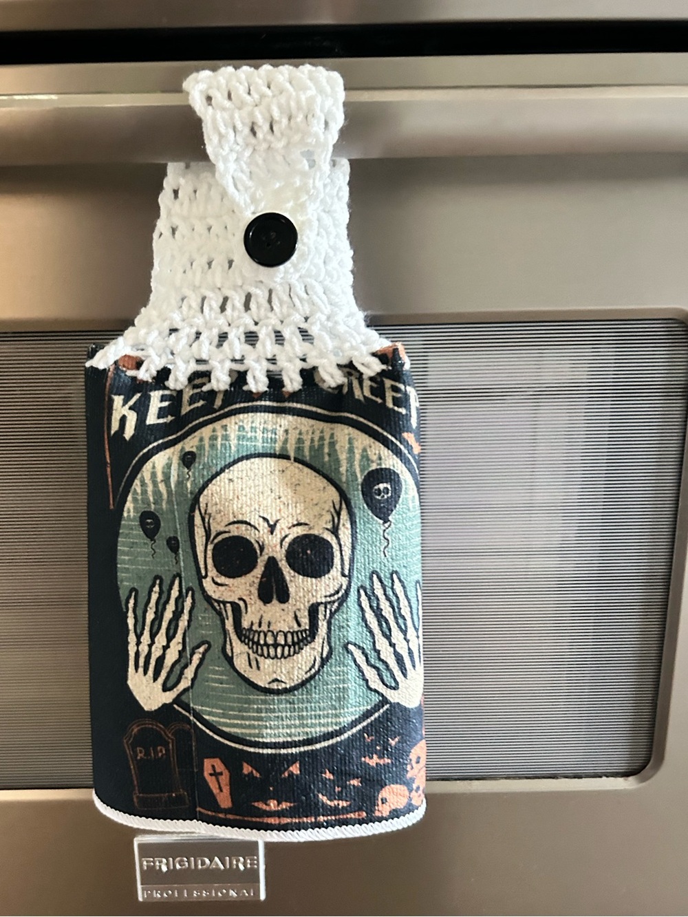 Handcrafted Halloween Black and Green Skeleton Hanging Kitchen Hand Towel - Picture 3 of 9